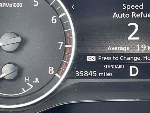 Used 2025 Nissan Pathfinder SV image 26