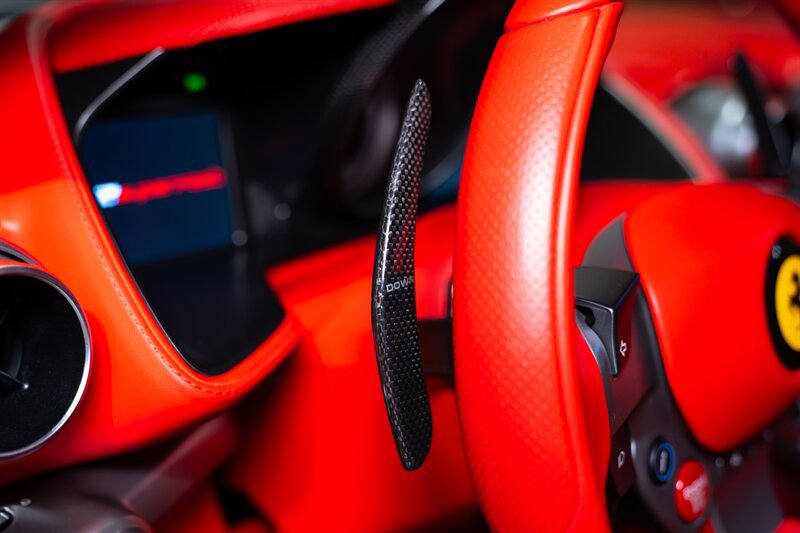 Used 2018 Ferrari 812 Superfast RWD image 19