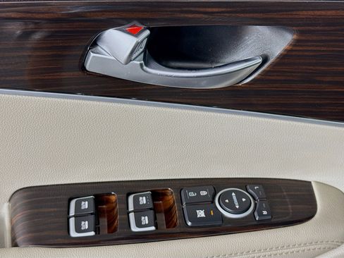 Used 2019 Kia Sorento LX image 27