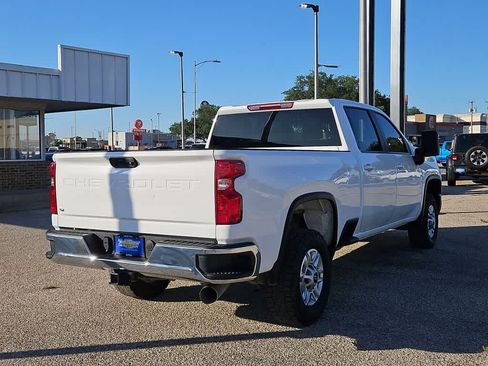 Used 2024 Chevrolet Silverado 2500 LT w/ Convenience Package AWD/4WD image 8