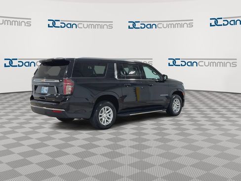 Used 2024 Chevrolet Suburban LT AWD/4WD image 8