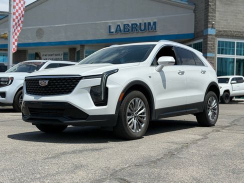Used 2024 Cadillac XT4 Premium Luxury AWD/4WD image 1