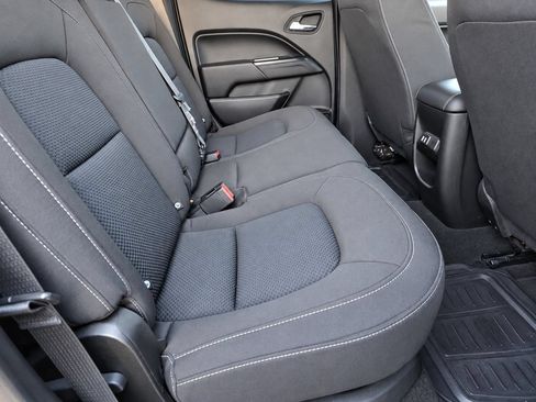 Certified 2018 Chevrolet Colorado LT RWD image 37