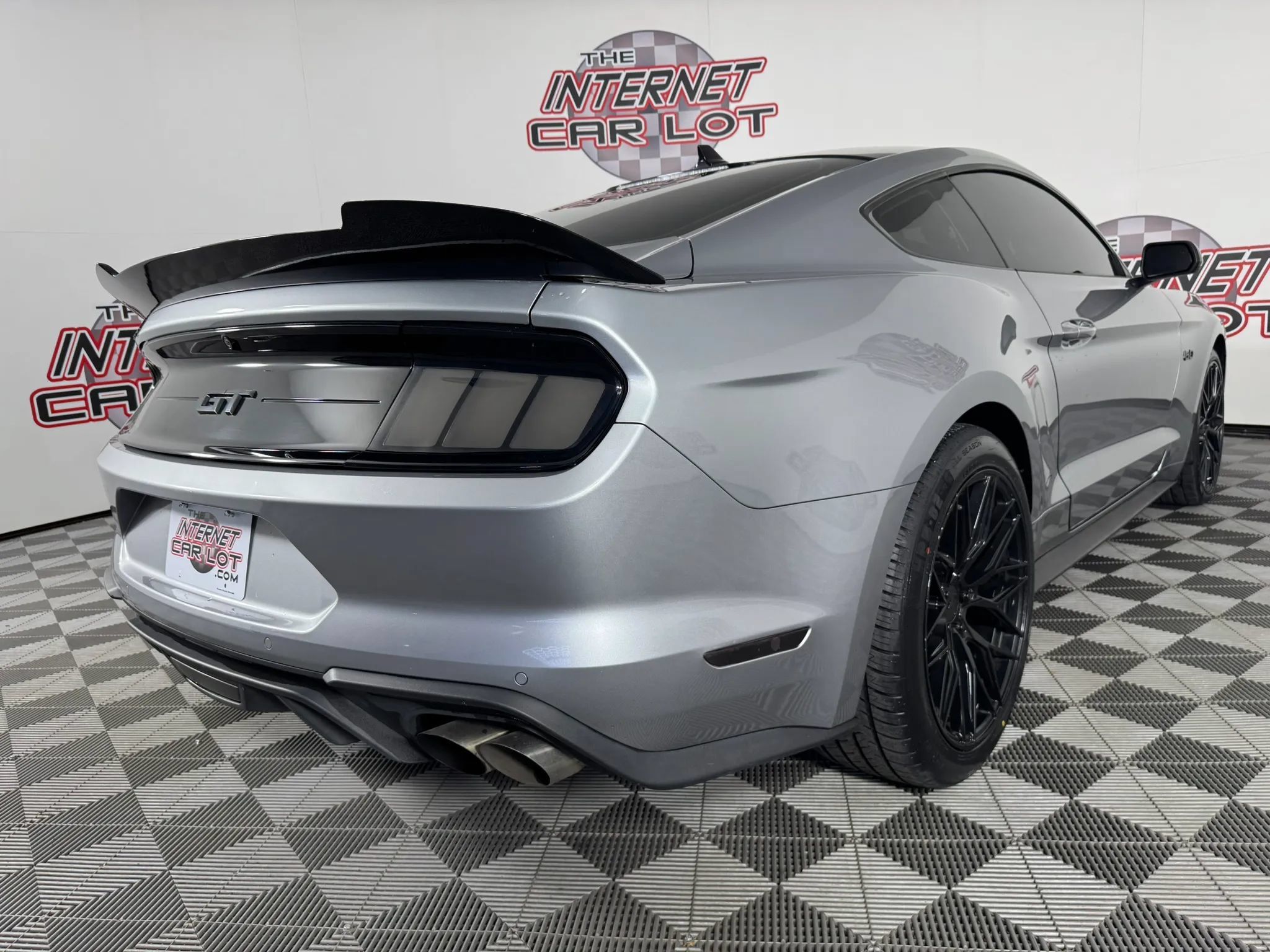 Used 2022 Ford Mustang GT w/ Equipment Group 301A RWD image 24