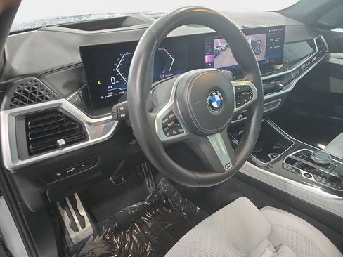 Used 2024 BMW X5 xDrive40i w/ Executive Package AWD/4WD image 22