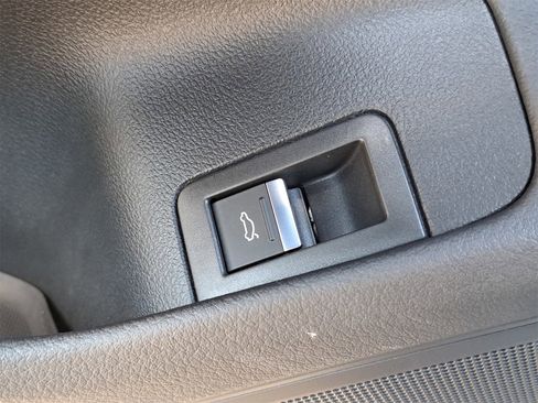 Used 2022 Audi A6 3.0T allroad Prestige image 32