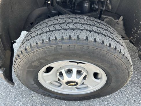 Used 2019 Chevrolet Silverado 2500 W/T w/ WT Convenience Package AWD/4WD image 11