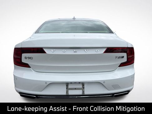 Used 2018 Volvo S90 T8 Inscription w/ Convenience Package AWD/4WD image 9