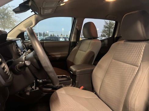 Used 2021 Toyota Tacoma SR w/ SR Convenience Package image 11