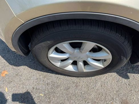 Used 2005 INFINITI FX35 AWD image 22