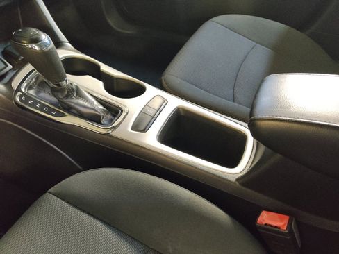 Used 2017 Chevrolet Cruze LS image 26