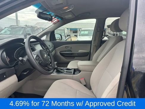 Used 2019 Kia Sedona L image 10