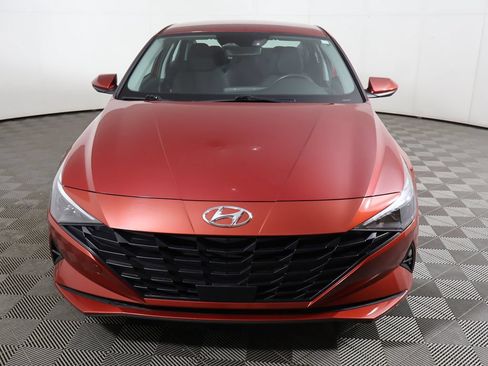 Used 2023 Hyundai Elantra SEL w/ Convenience Package FWD image 12