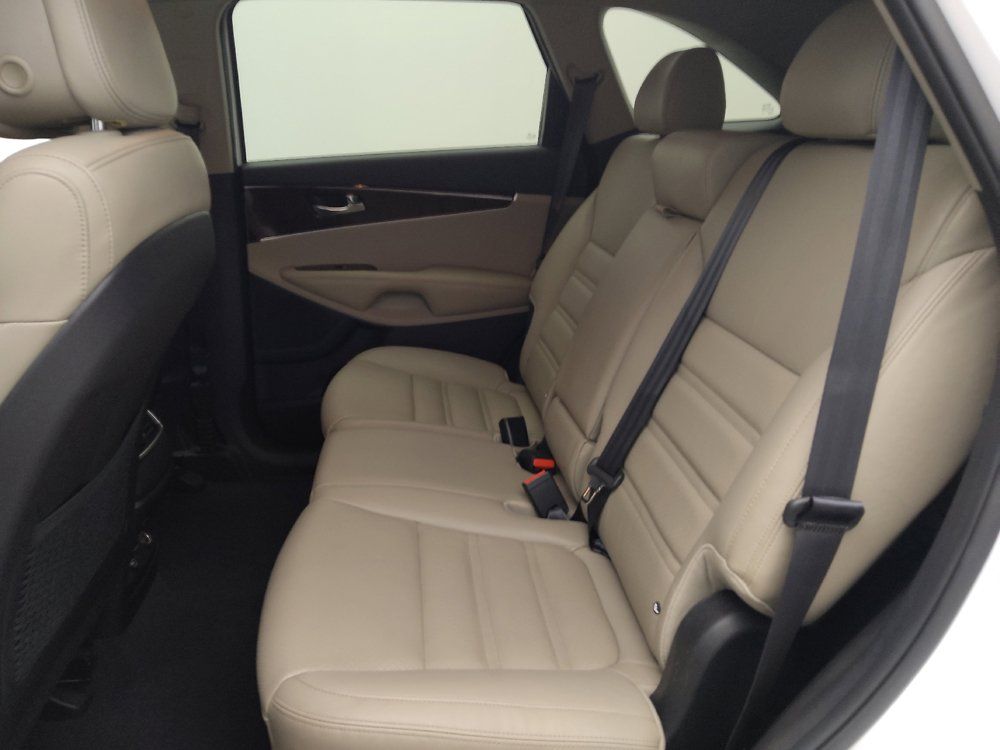 Used 2016 Kia Sorento EX FWD image 18