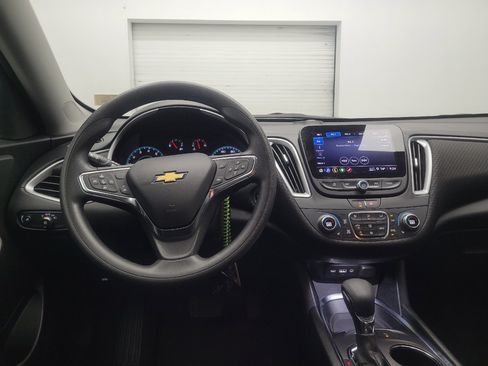 Used 2025 Chevrolet Malibu LT FWD image 22