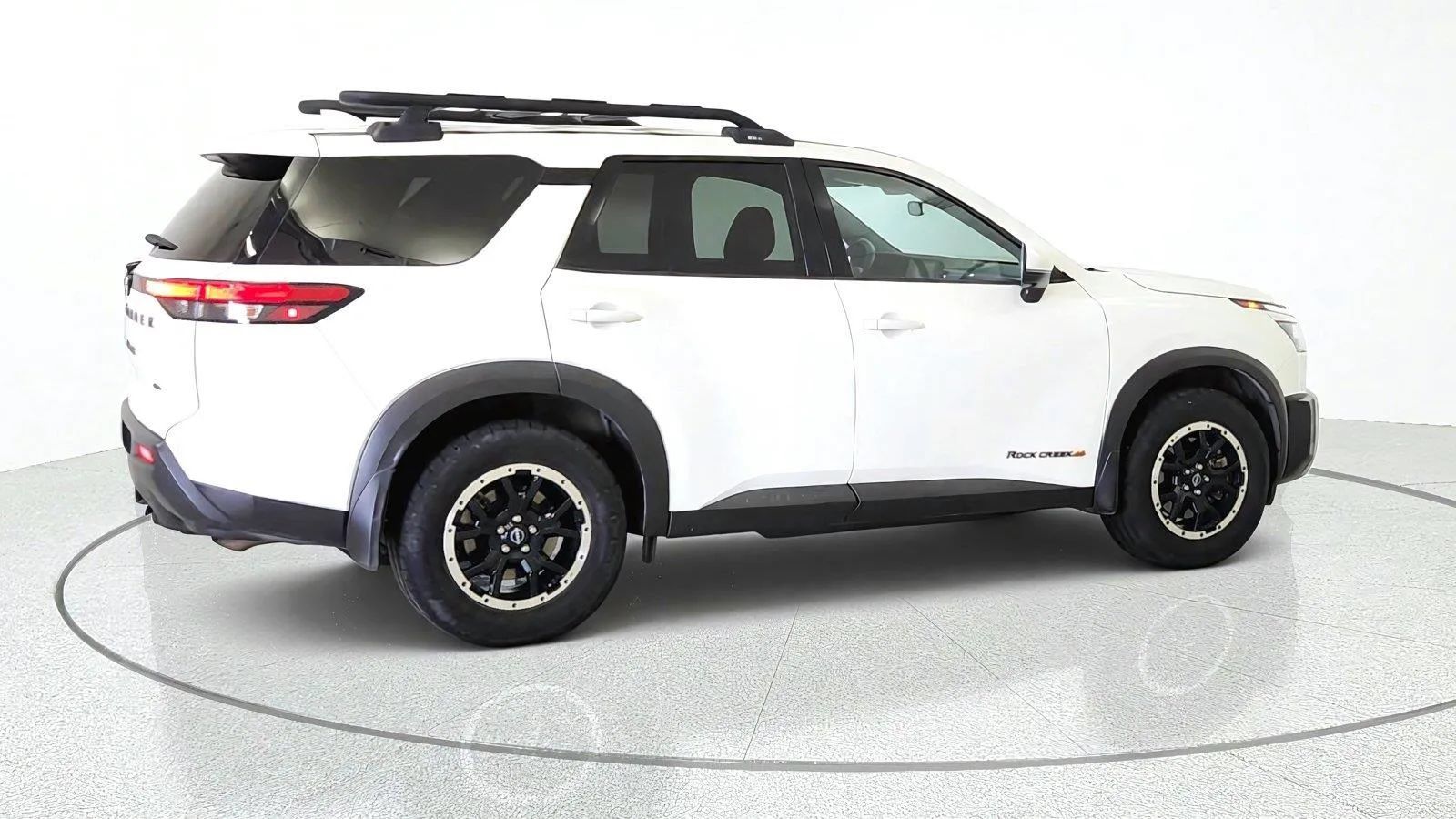 Used 2025 Nissan Pathfinder Rock Creek AWD/4WD image 9