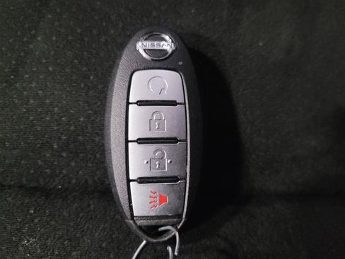 Used 2019 Nissan Murano SV w/ Premium Package image 32