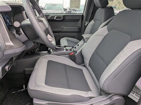 New 2025 Ford Bronco 4-Door image 13