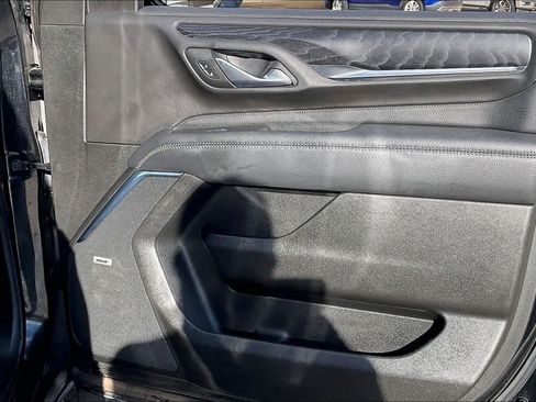 Used 2022 GMC Yukon XL Denali image 22