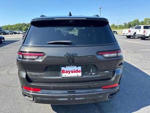 Used 2025 Jeep Grand Cherokee L Summit AWD/4WD image 8