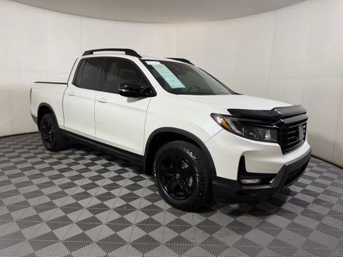 Certified 2022 Honda Ridgeline Black Edition image 6