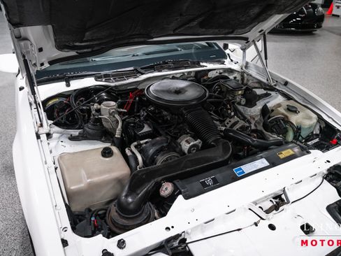 Used 1991 Pontiac Firebird Trans Am RWD image 34