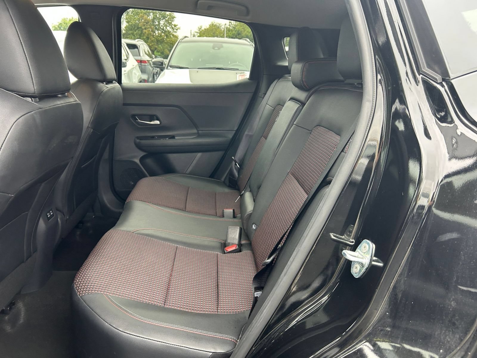 Used 2026 Nissan Kicks SR FWD image 24