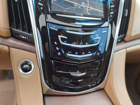 Used 2016 Cadillac Escalade Platinum AWD/4WD image 22