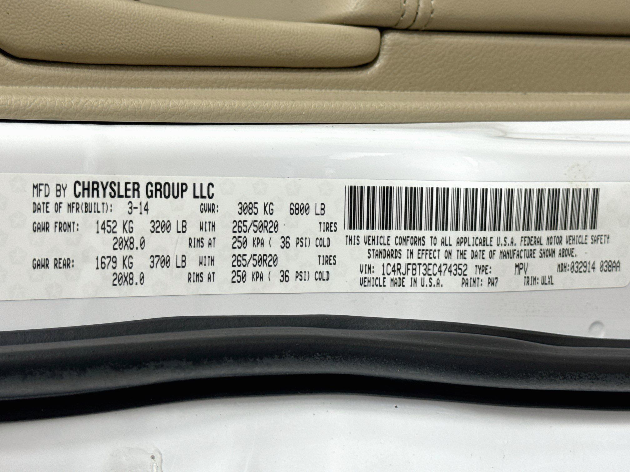 Used 2014 Jeep Grand Cherokee Limited w/ Mopar Chrome Edition Group AWD/4WD image 29