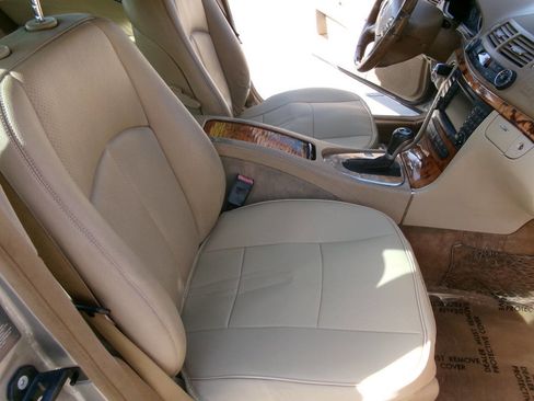 Used 2008 Mercedes-Benz E 320 BlueTEC Sedan image 12