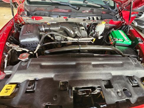 Used 2013 RAM 1500 Express image 40