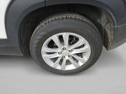 Used 2021 Chevrolet TrailBlazer LS image 9