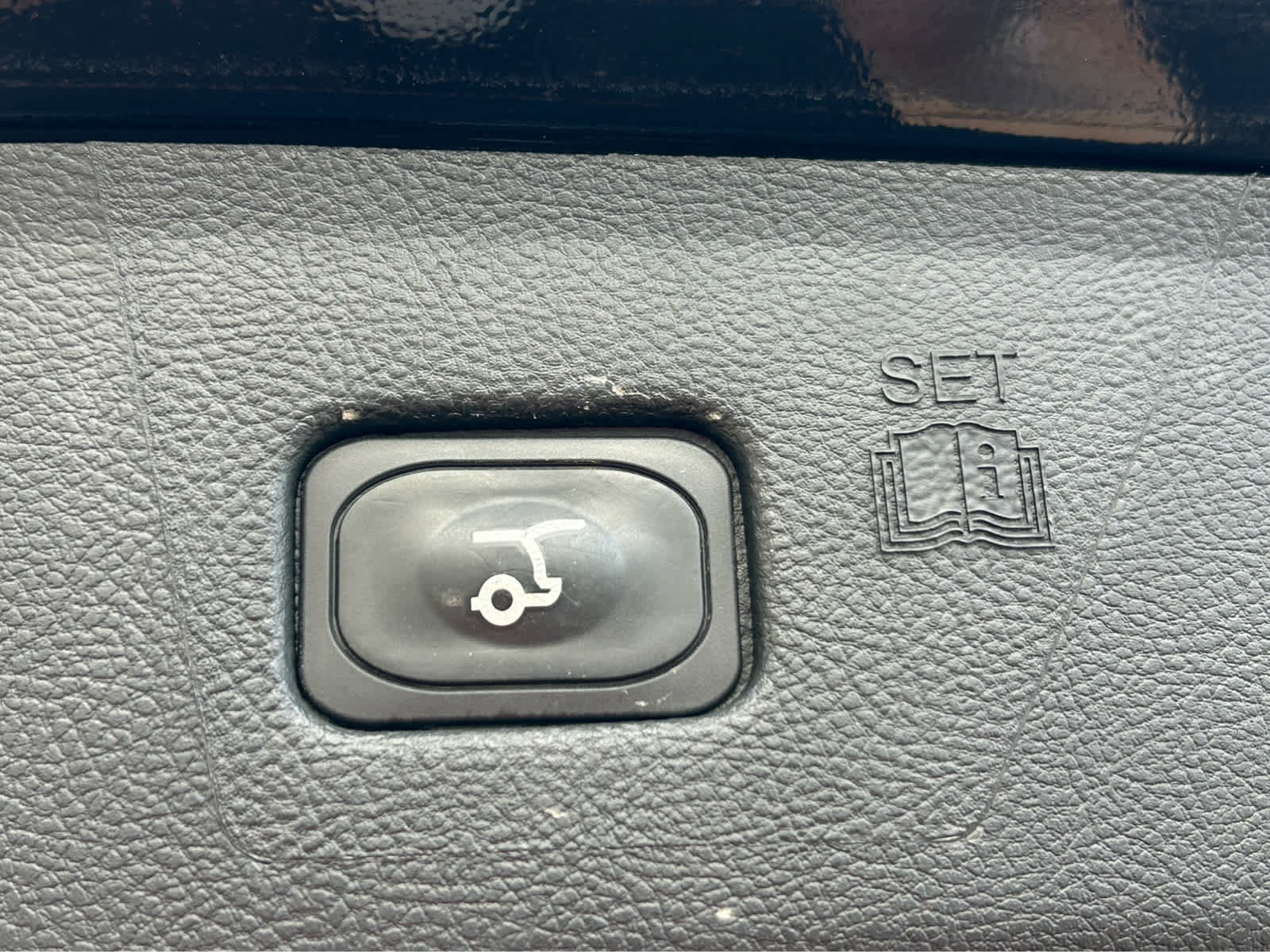Used 2024 Ford Edge SEL w/ Convenience Package AWD/4WD image 9