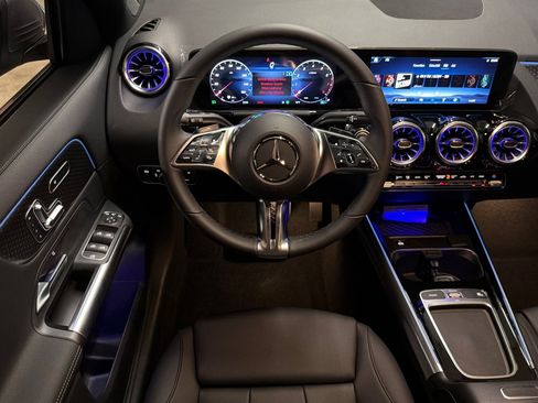 New 2026 Mercedes-Benz GLA 250 image 13