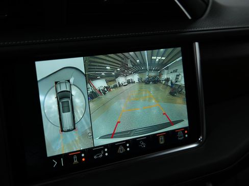 Used 2024 GMC Yukon XL Denali Ultimate AWD/4WD image 43