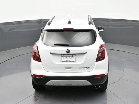 Used 2022 Buick Encore Preferred AWD/4WD image 19
