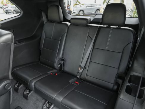 Used 2024 GMC Acadia Elevation image 44