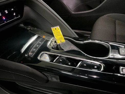 Used 2022 Buick Envision Preferred image 19