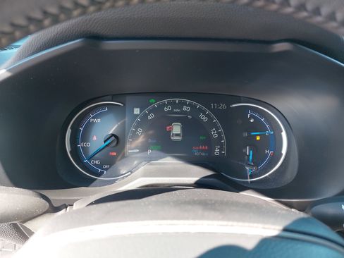 Used 2024 Toyota RAV4 SE w/ Weather Package image 19