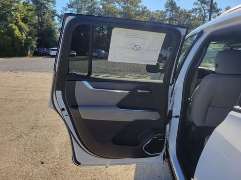 New 2026 GMC Acadia Elevation image 27