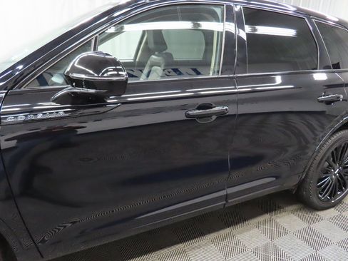 Used 2025 Lincoln Corsair Premiere w/ Jet Appearance Package image 46