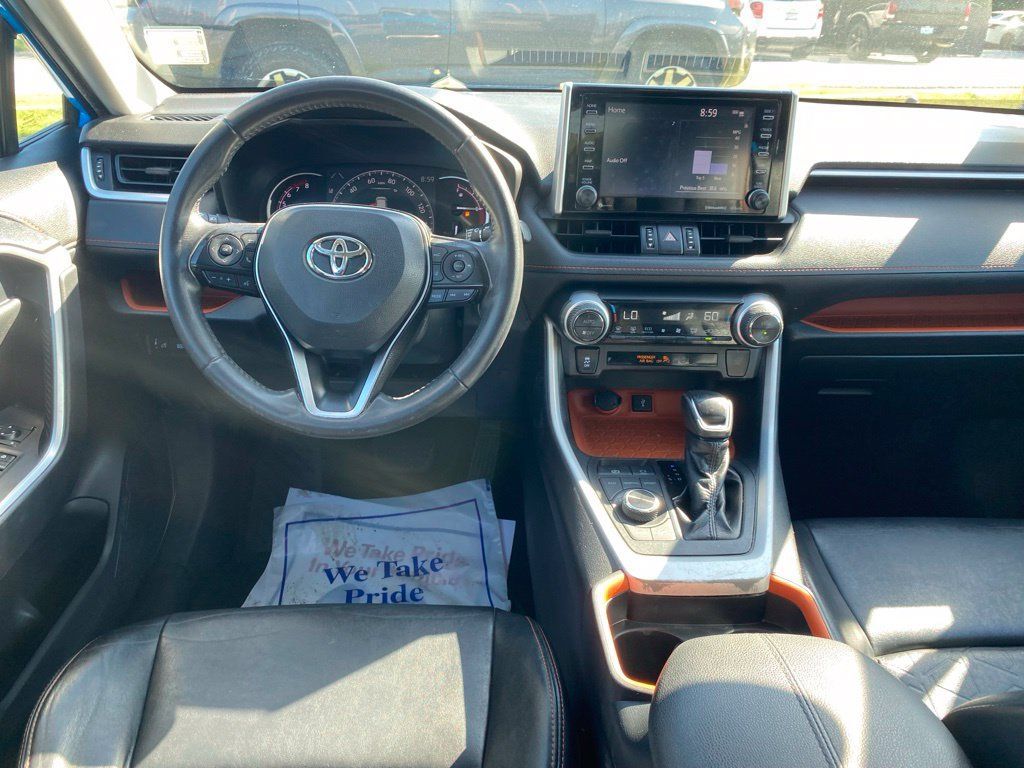 Used 2020 Toyota RAV4 Adventure AWD/4WD image 9