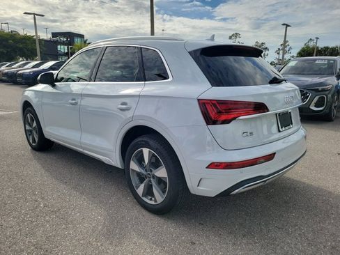 Certified 2025 Audi Q5 2.0T Premium Plus image 5