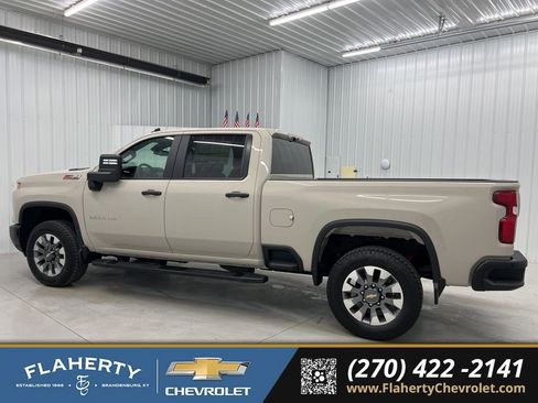 New 2026 Chevrolet Silverado 2500 Custom w/ Custom Convenience Package image 5