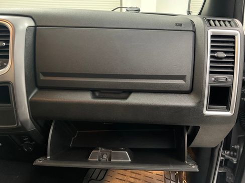 Used 2024 RAM 1500 Classic Warlock image 27