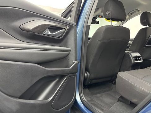Used 2024 GMC Terrain SLE FWD image 35