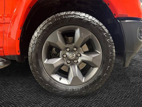 Used 2021 RAM 1500 Big Horn w/ Built-to-serve Edition image 11