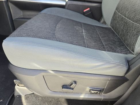 Used 2017 RAM 1500 Big Horn image 25