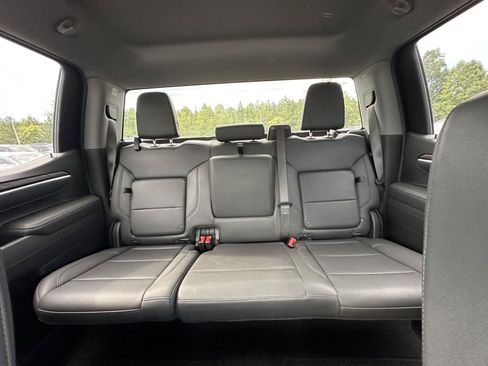 Used 2025 GMC Sierra 1500 SLT AWD/4WD image 13