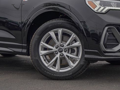 Certified 2025 Audi Q3 2.0T Premium w/ Convenience Package image 1